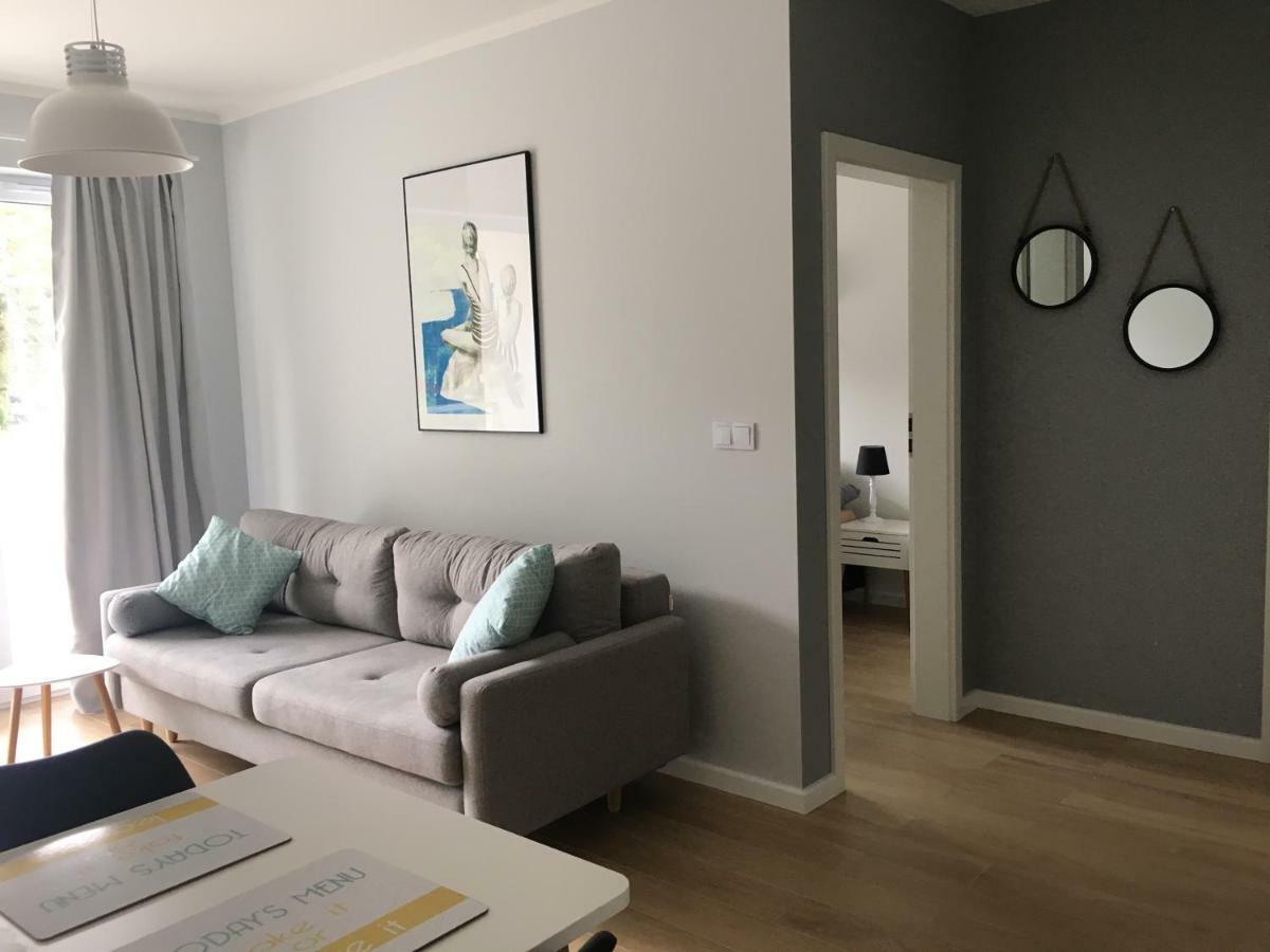 Apartament Sloneczny Dwie Sosny ウストロニエ・モルスキエ エクステリア 写真