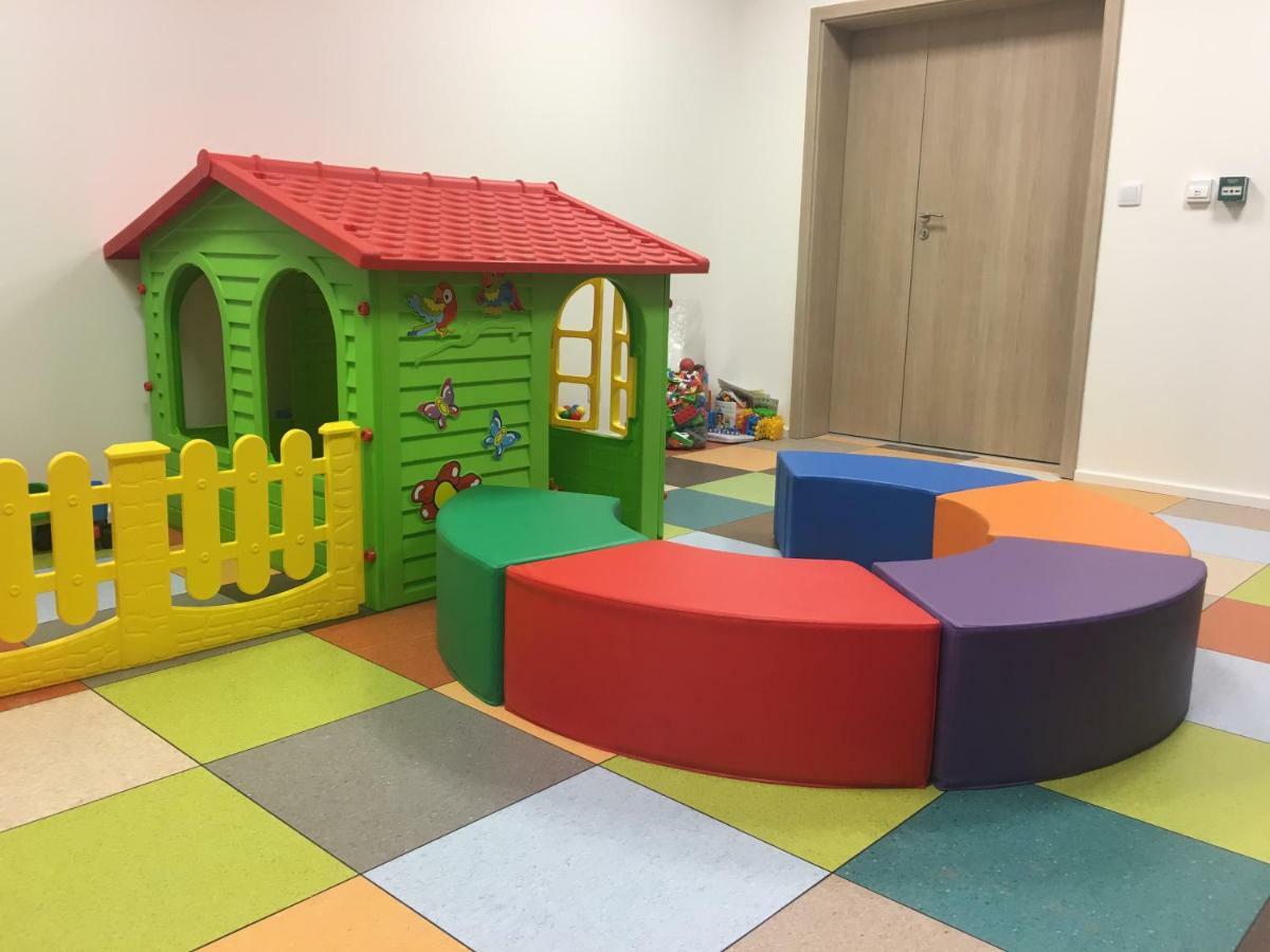 Apartament Sloneczny Dwie Sosny ウストロニエ・モルスキエ エクステリア 写真