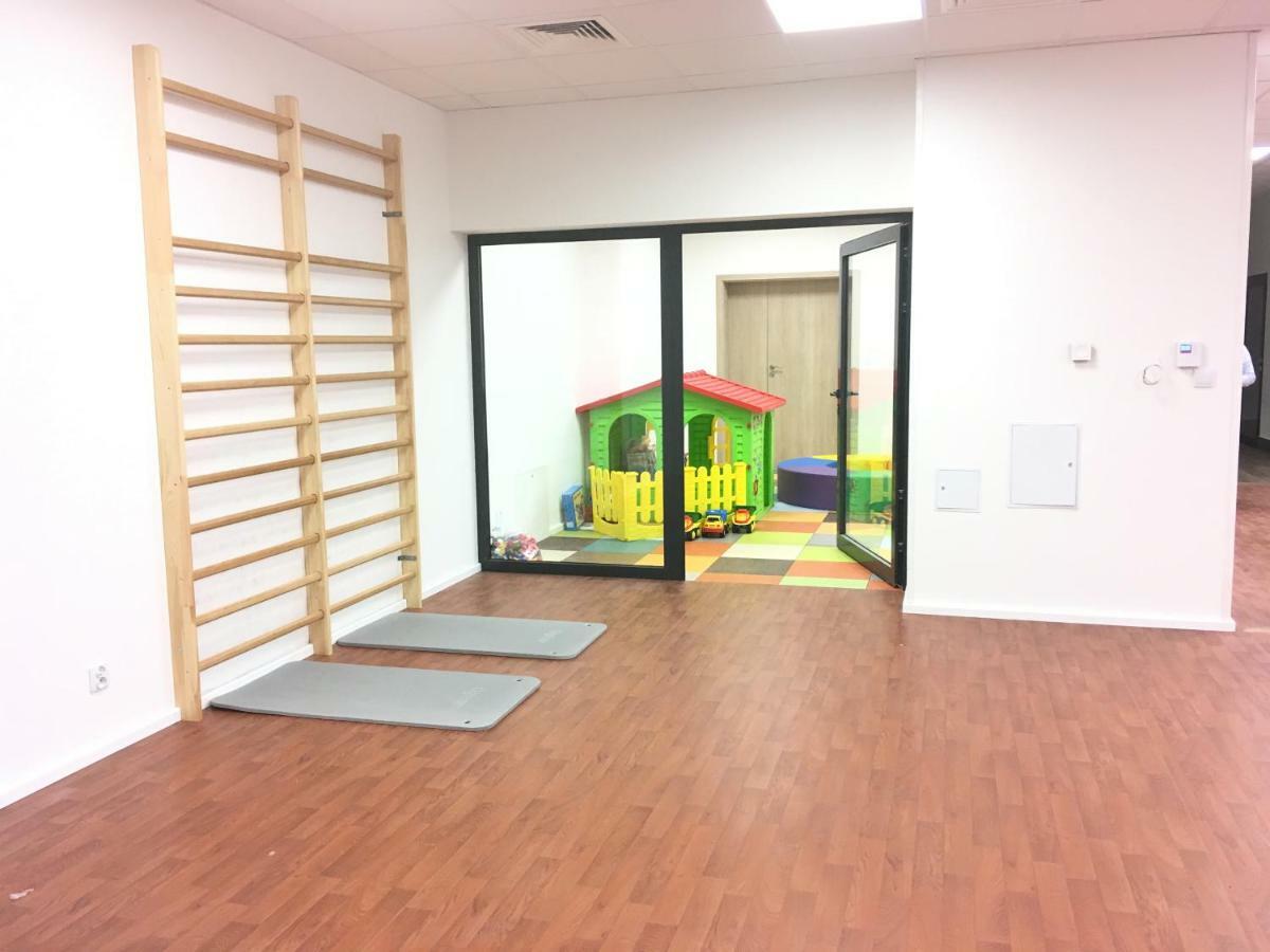 Apartament Sloneczny Dwie Sosny ウストロニエ・モルスキエ エクステリア 写真